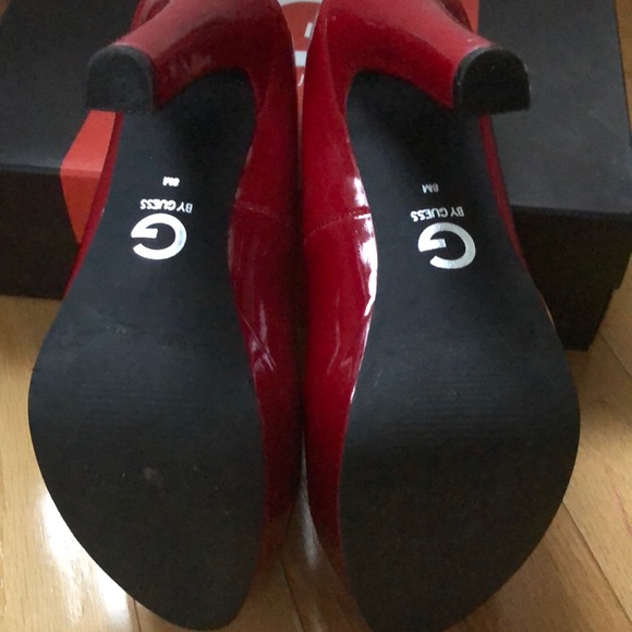Guess Red Patent Pumps - Picture 5 of 6